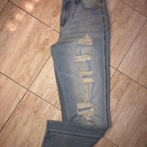 Hollister Ultra High Rise Mom Jean
